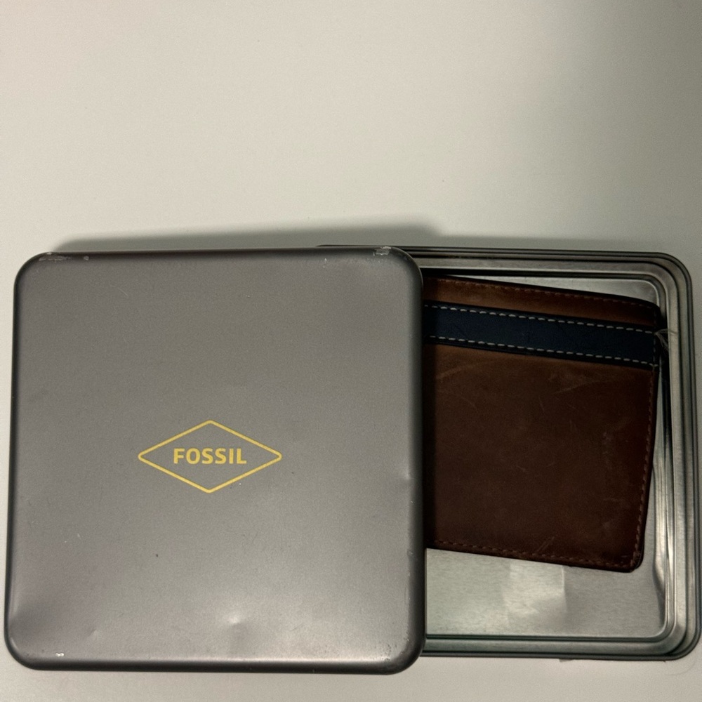 Fossil Leather Wallet